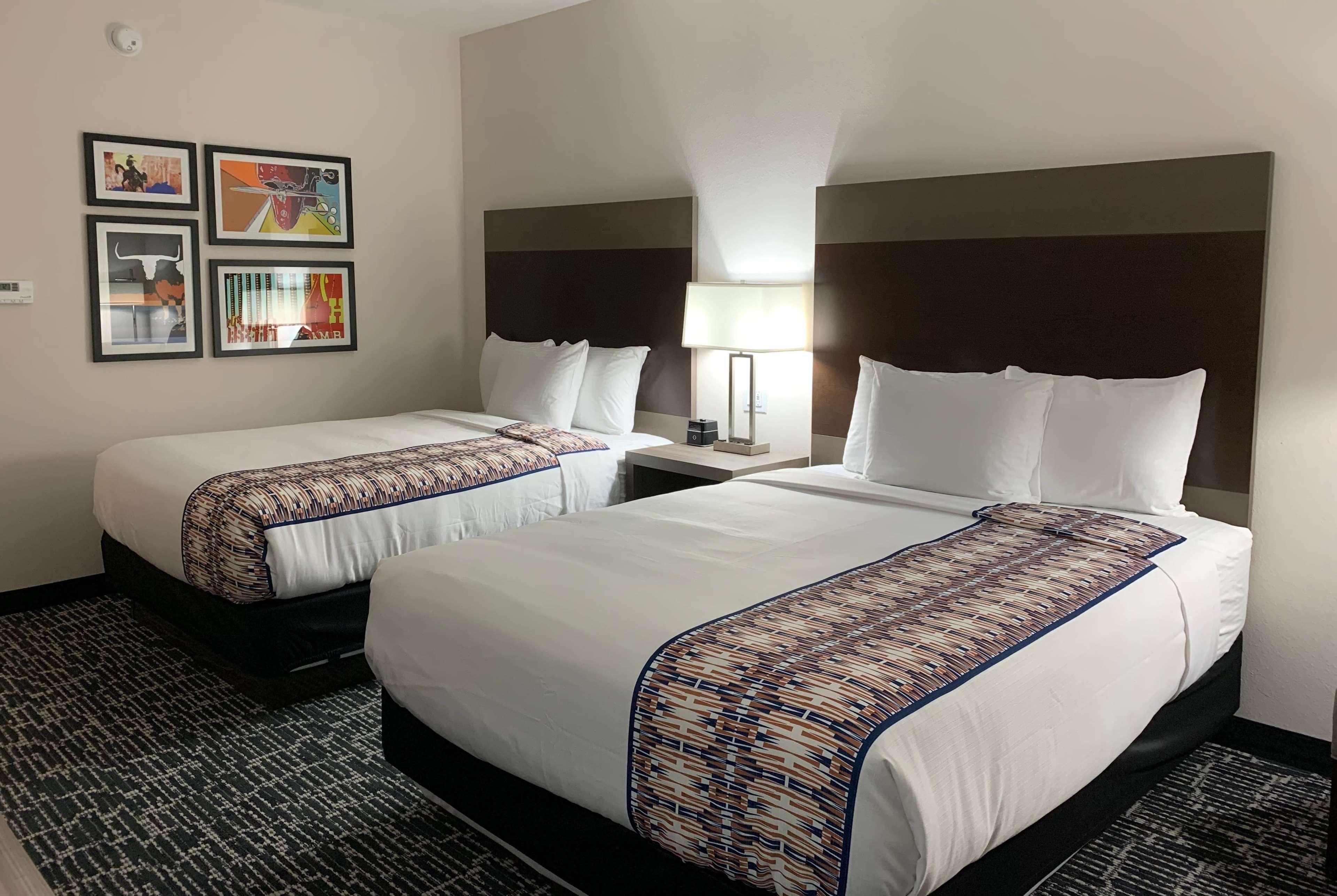 La Quinta Inn & Suites By Wyndham - Red Oak Tx Ih-35E מראה חיצוני תמונה