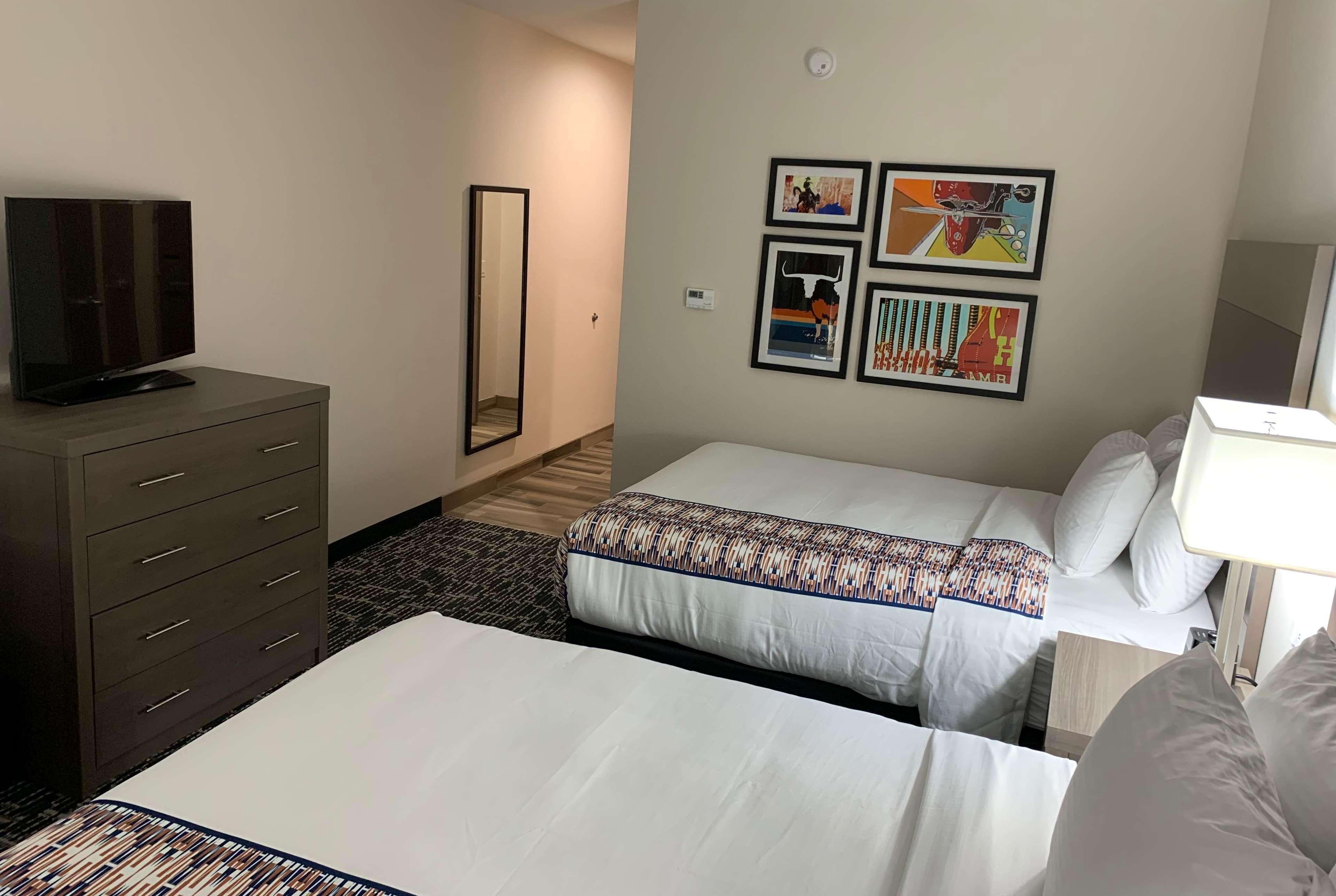 La Quinta Inn & Suites By Wyndham - Red Oak Tx Ih-35E מראה חיצוני תמונה